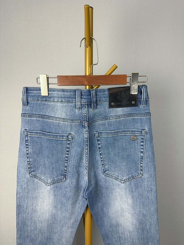 ブランドジーンズ角部分ディテール